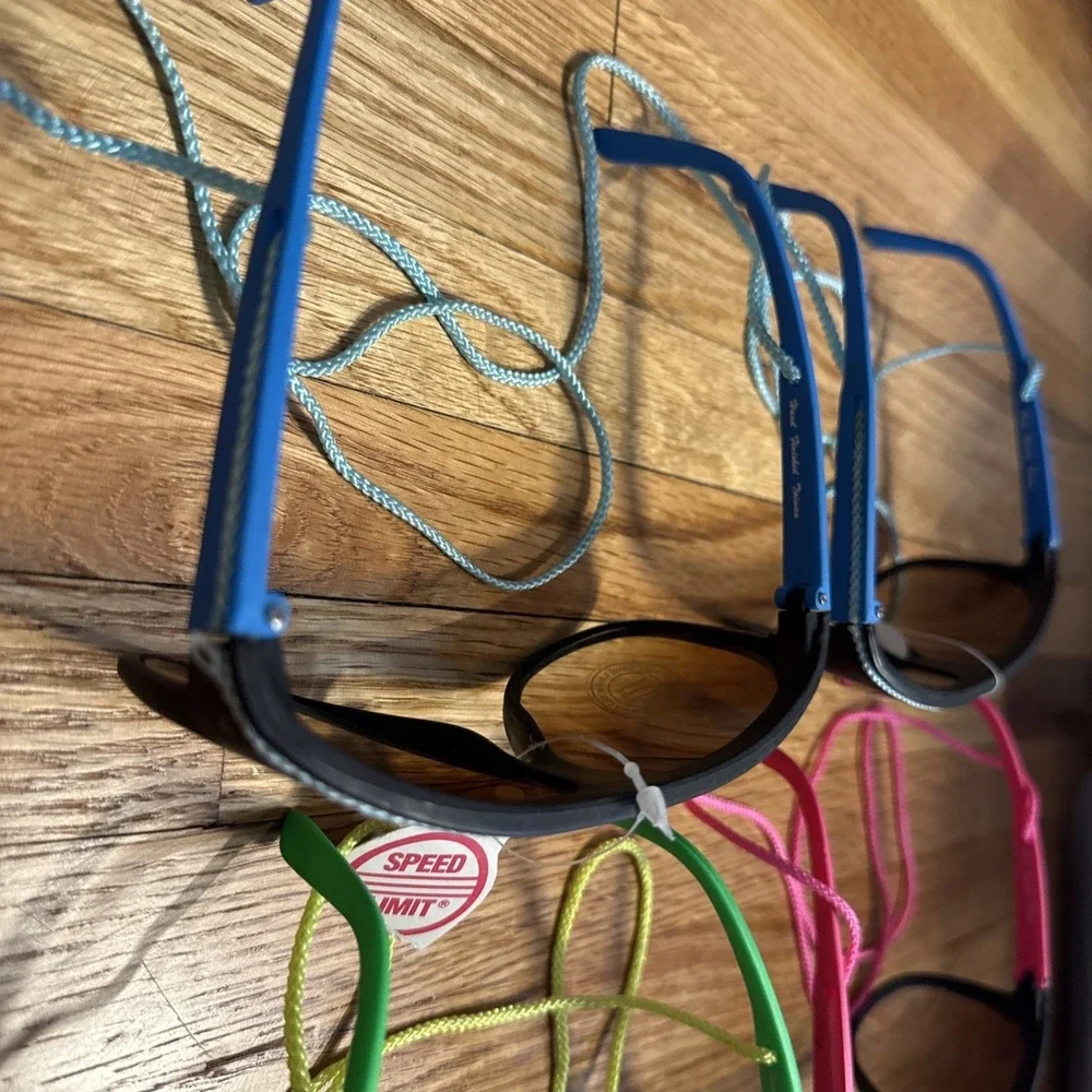 LOT 4 Vintage SPORTY SKI SKATER WRAP AROUND SUNGLASSES w/ Neck Cord 80's NWT